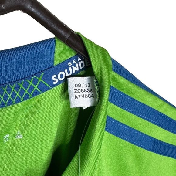 NWT Seattle Sounder Jersey 2013 Large - Picture 4 of 5